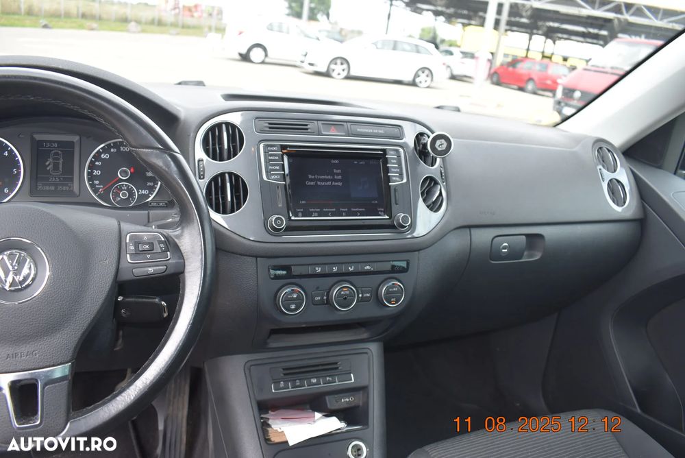 Volkswagen Tiguan 2.0 TDI DPF BlueMotion Technology Exclusive - 11
