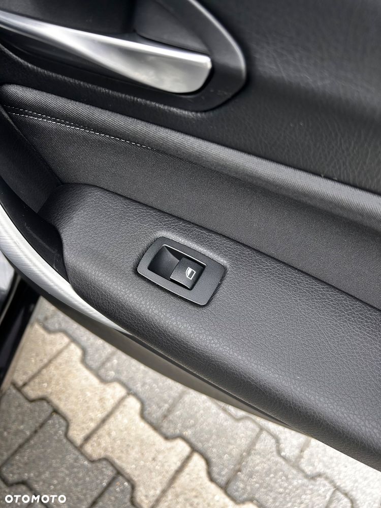 BMW Seria 1 118i Sport Line - 17