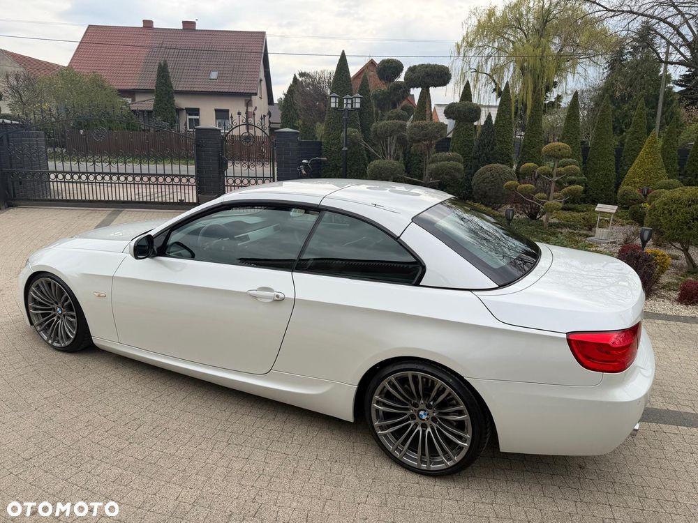 BMW Seria 3 335i Edition Exclusive - 26