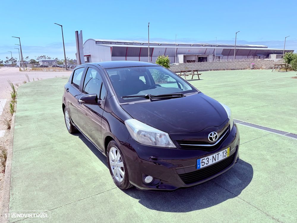 Toyota Yaris 1.0 VVT-i Comfort+P.Style +Navi - 5