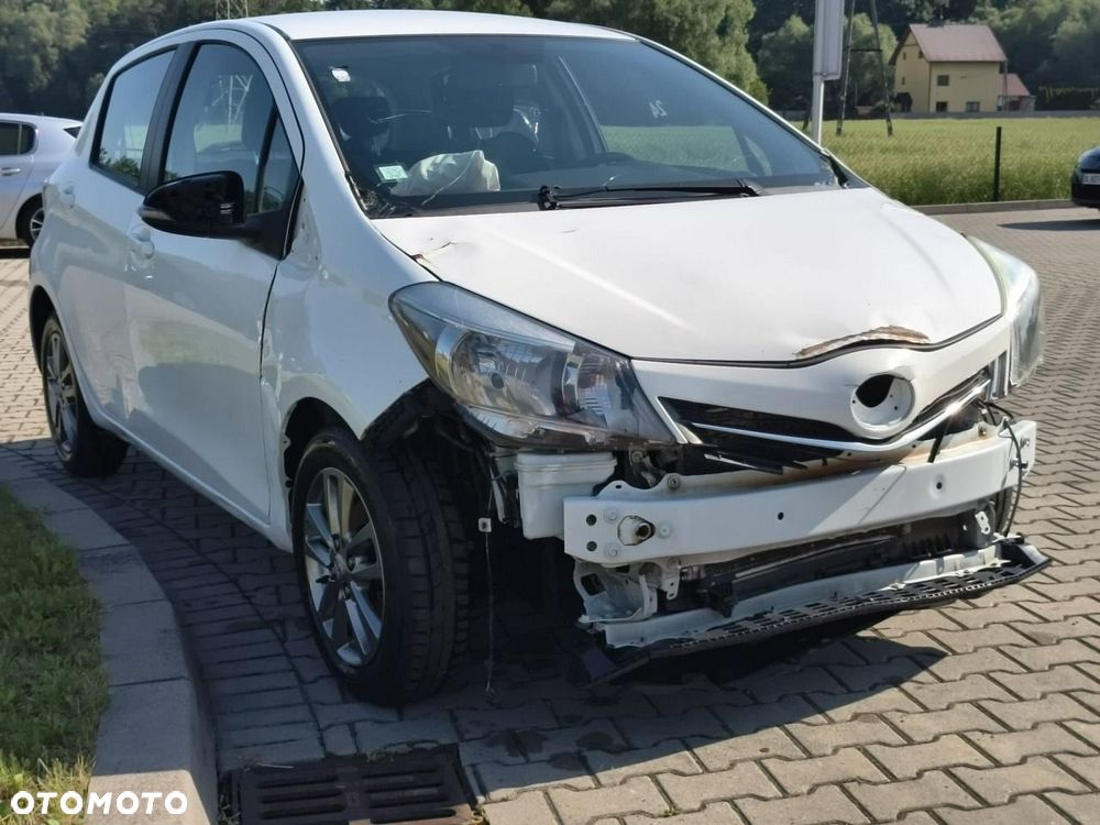 Toyota Yaris - 1