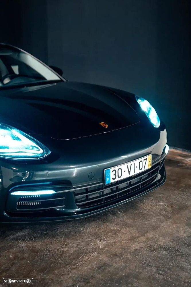 Porsche Panamera Sport Turismo — fotografia 18