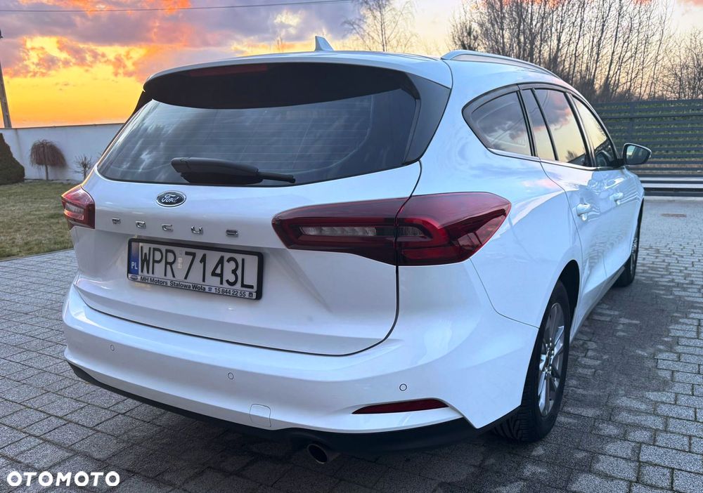 Ford Focus 1.0 EcoBoost Titanium Style - 10