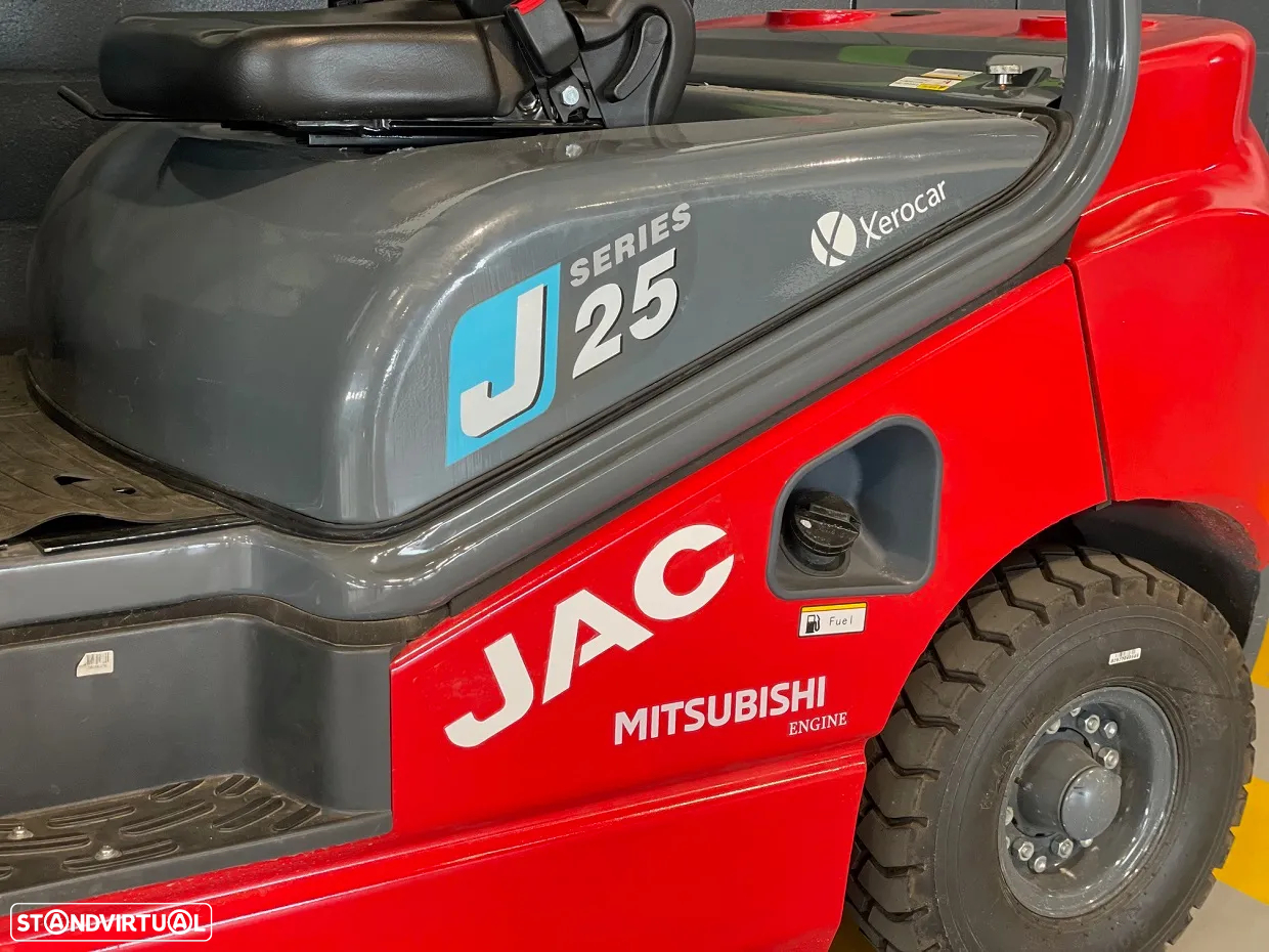 JAC CPCD25J Empilhador Diesel - 11