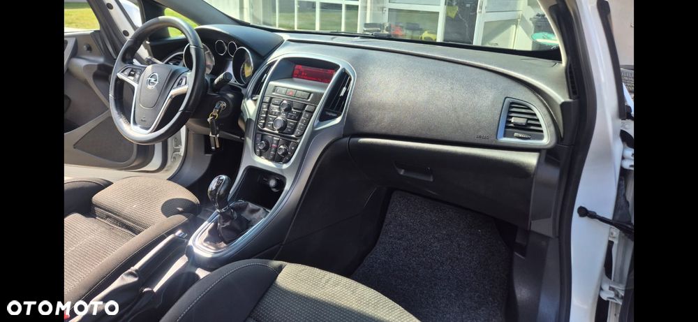 Opel Astra - 16