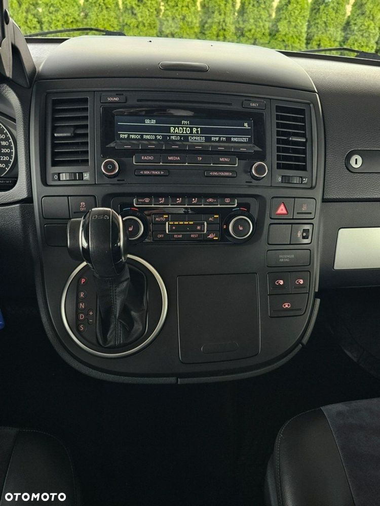 Volkswagen Multivan - 18