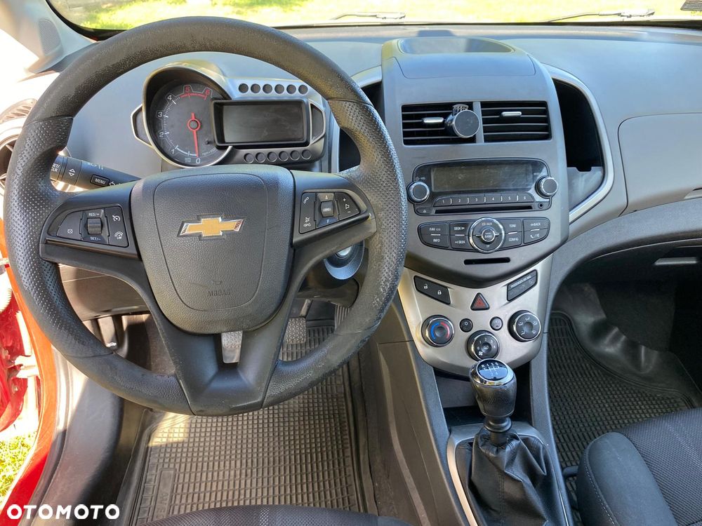Chevrolet Aveo - 16