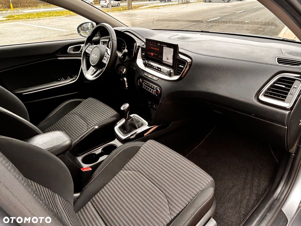 Kia Ceed 1.5 T-GDI OPF Vision - 26