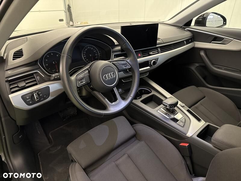 Audi A4 Limousine 35 TFSI mHEV S tronic - 10