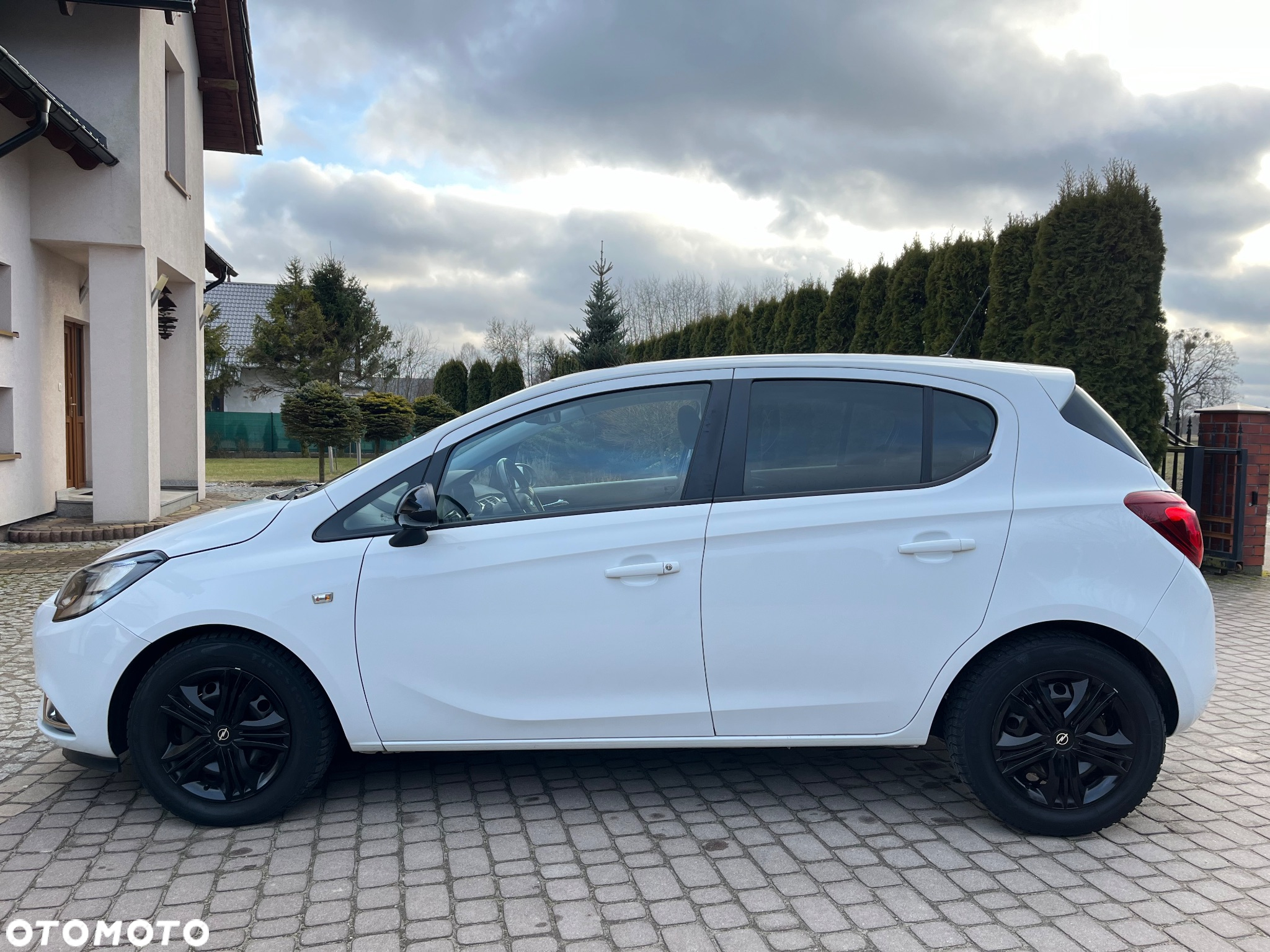 Opel Corsa 1.4 120 Jahre - 10