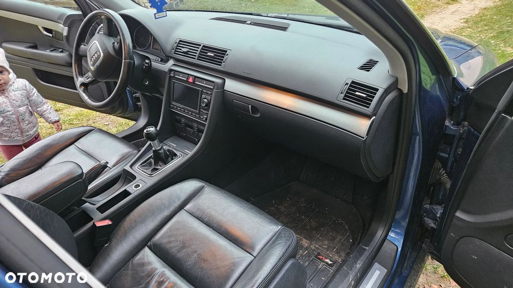 Audi A4 Avant - 9