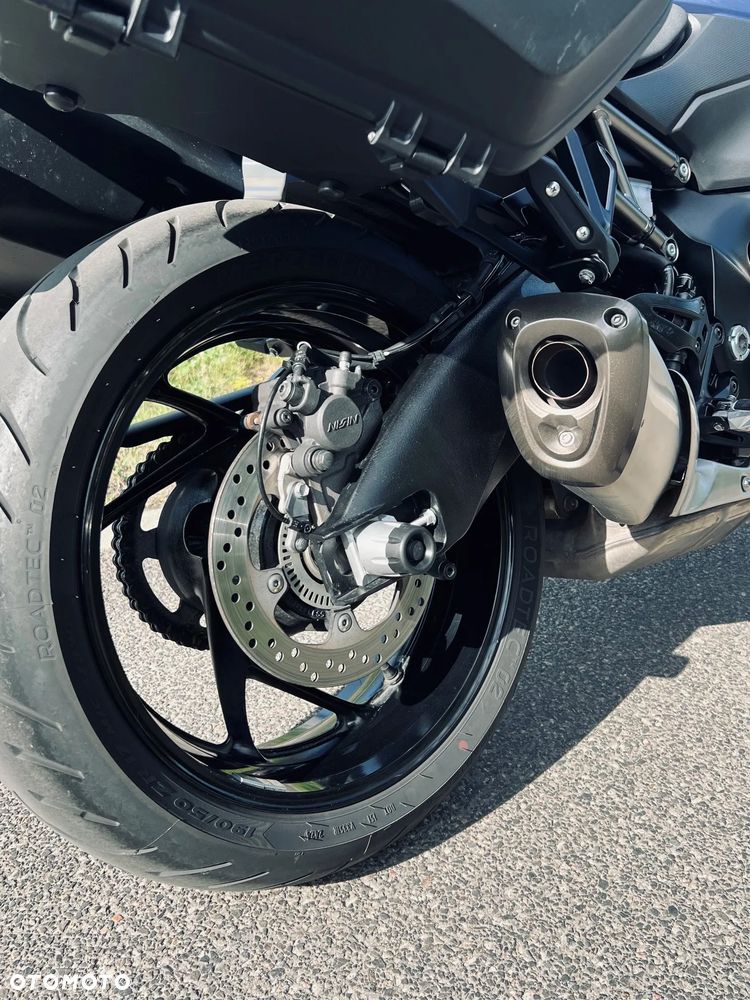 Suzuki GSX 1000 - 8