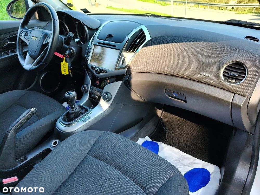 Chevrolet Cruze 1.8 LT - 20