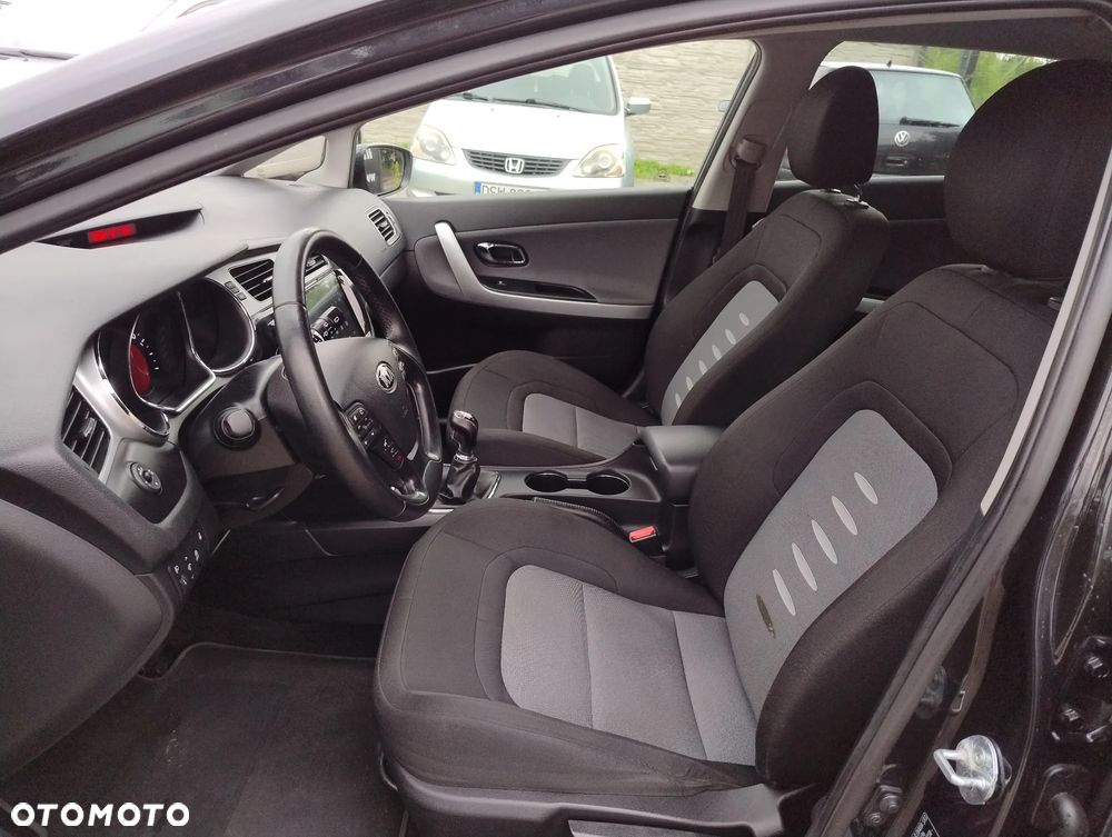 Kia Ceed - 5
