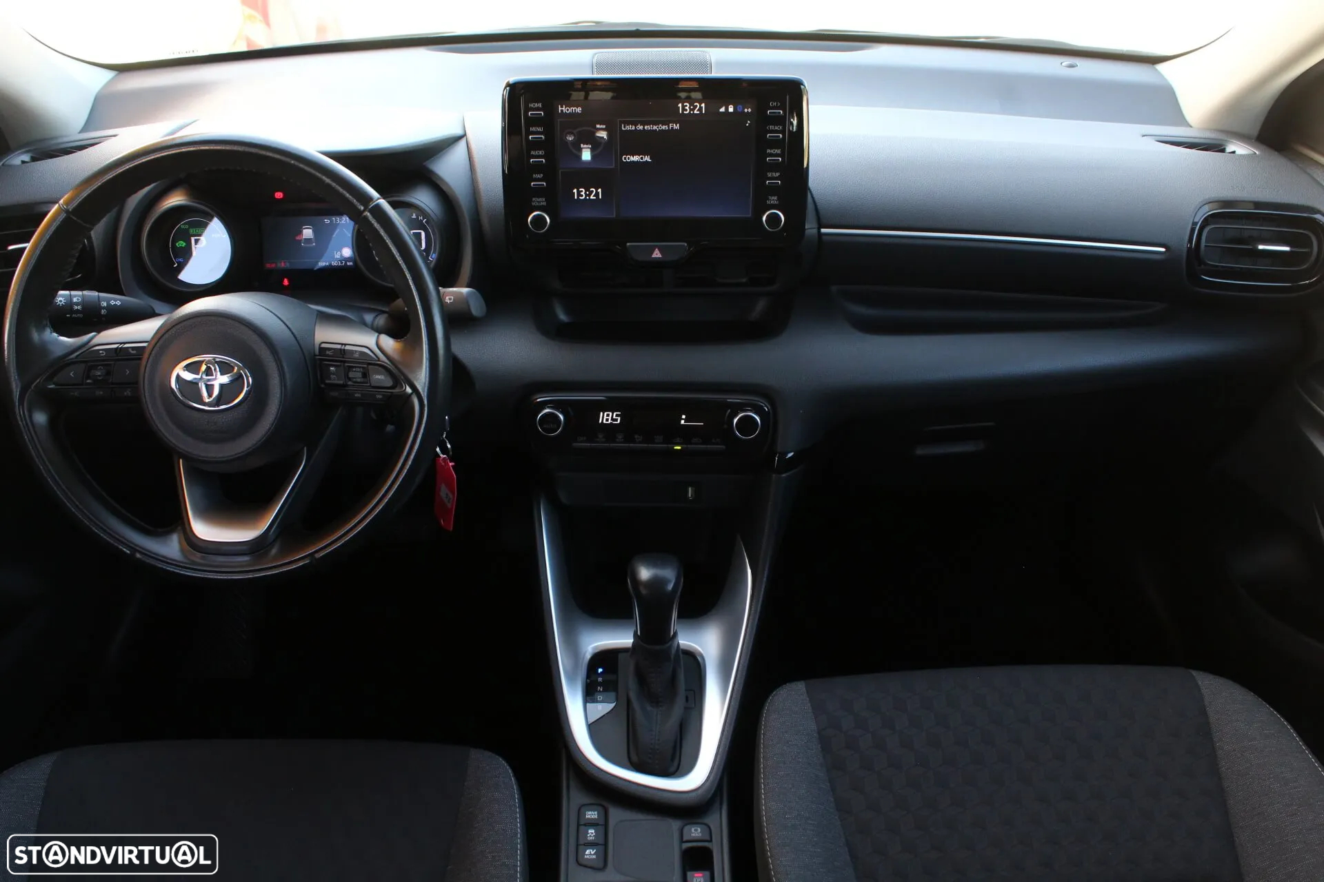 Toyota Yaris 1.5 HDF Exclusive - 10