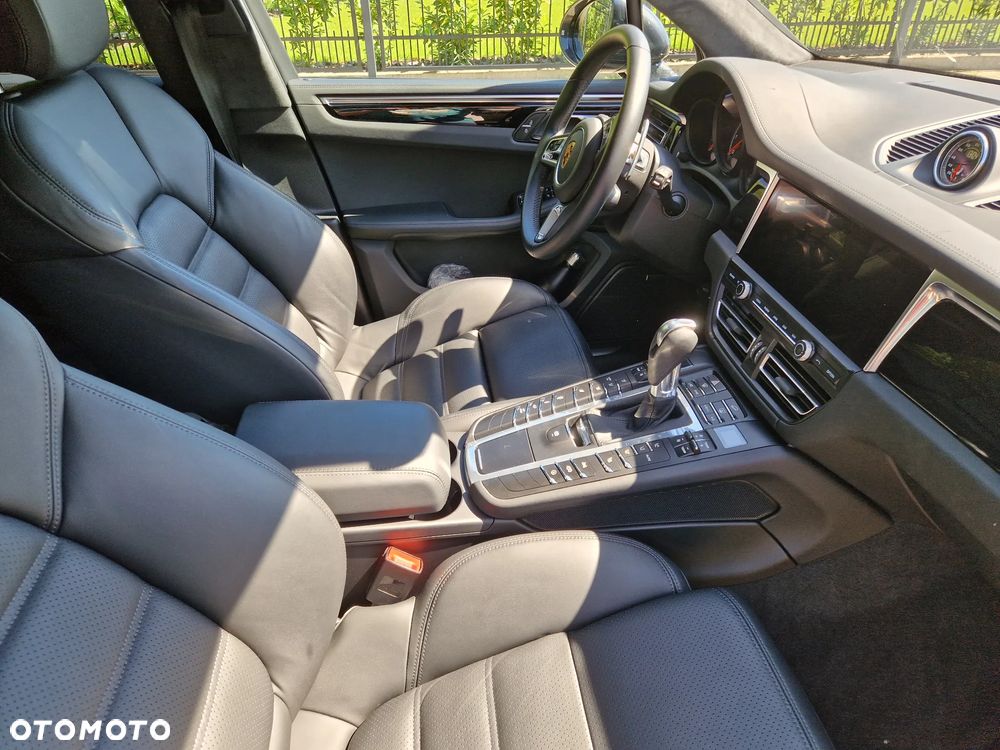 Porsche Macan Turbo - 7