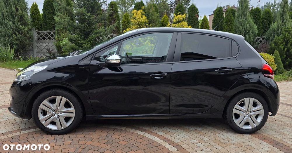 Peugeot 208 - 9