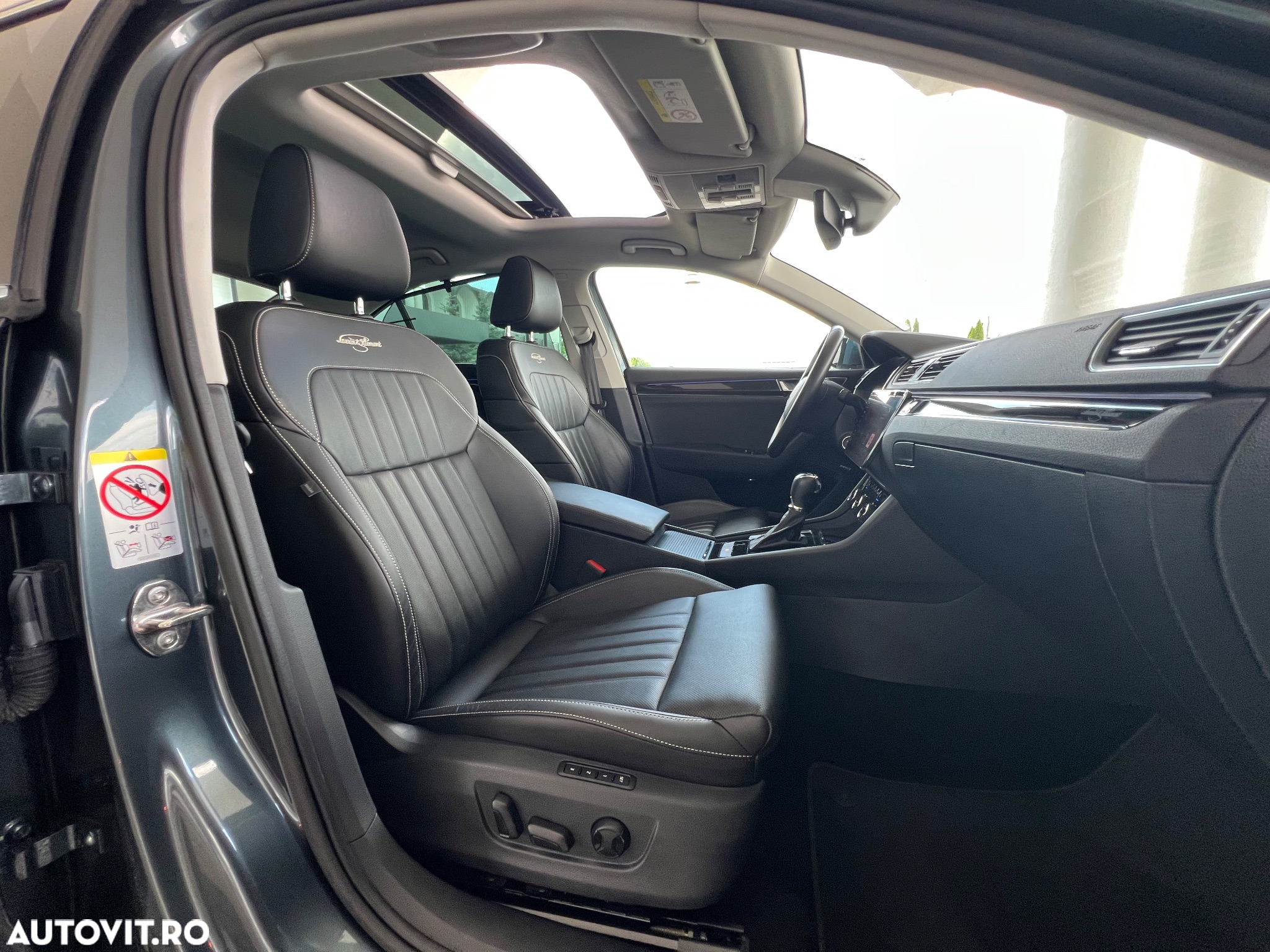 Skoda Superb 2.0 TDI DSG Laurin & Klement - 24