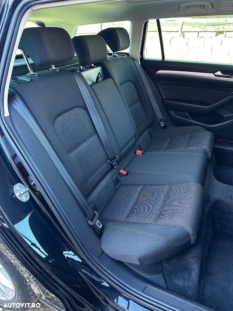 Volkswagen Passat - 26