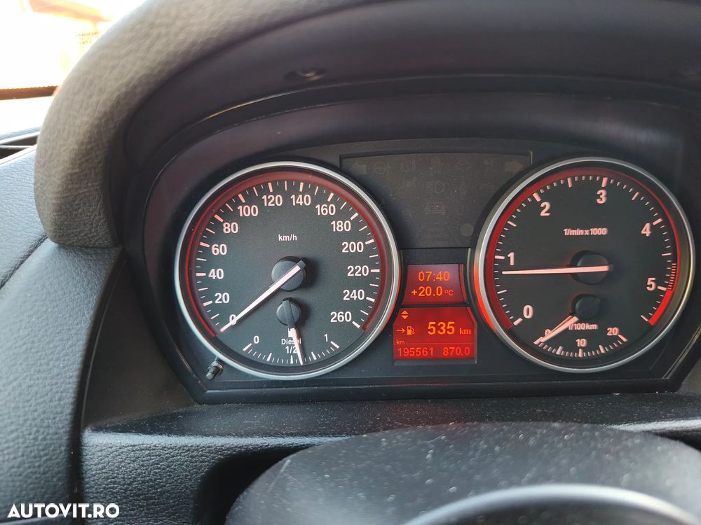 BMW X1 xDrive18d - 6