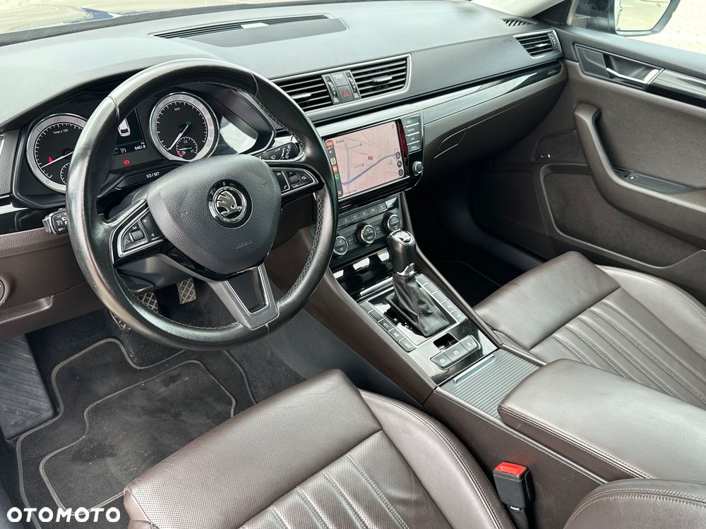 Skoda Superb 2.0 TSI 4x4 L&K DSG - 19