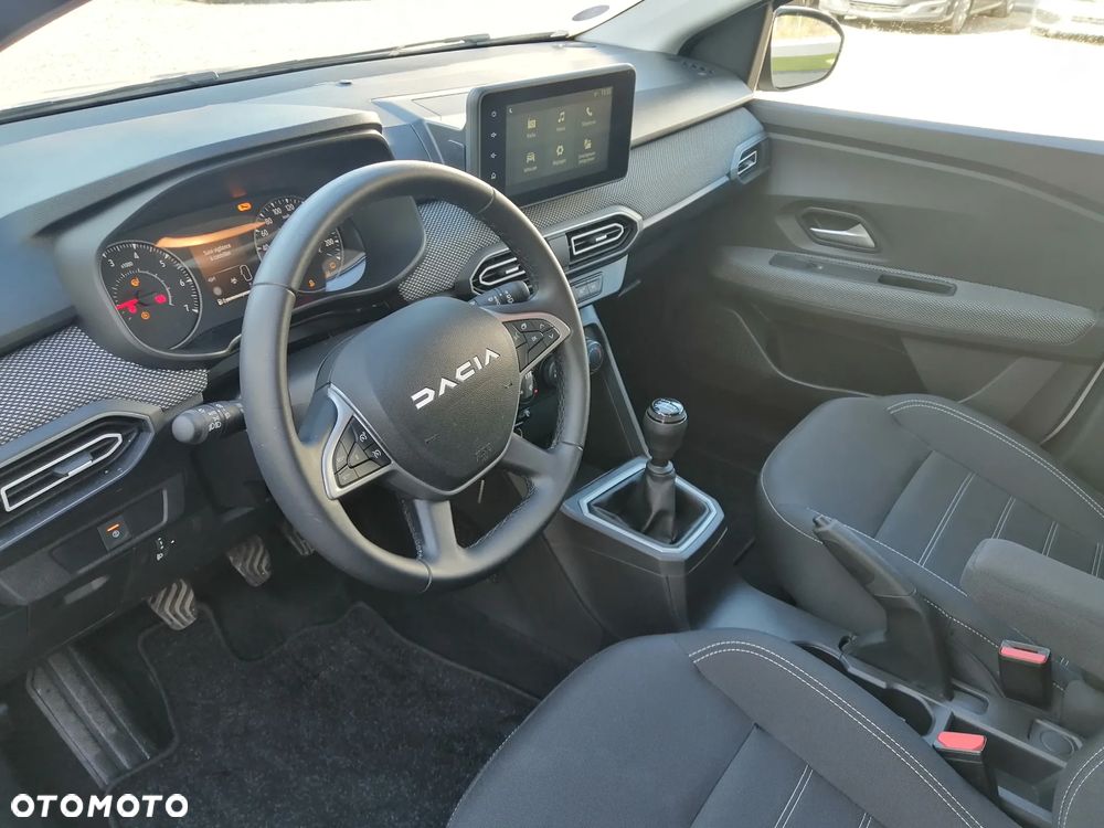 Dacia Sandero - 6