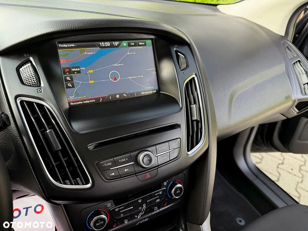 Ford Focus 1.5 EcoBlue Titanium X - 33