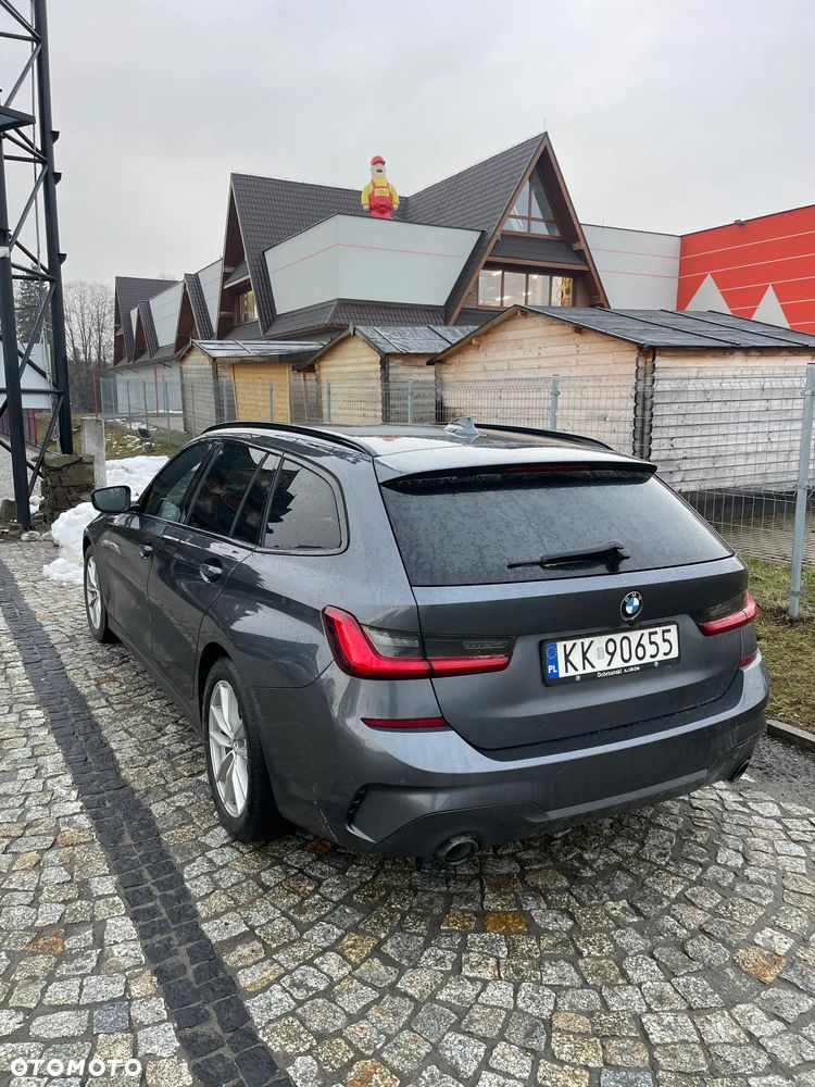 BMW Seria 3 320d xDrive - 2