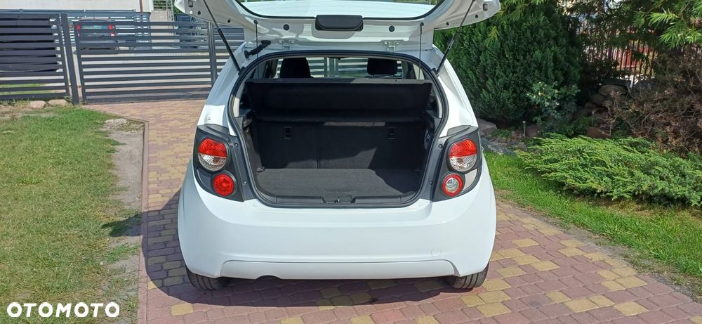 Chevrolet Aveo 1.4 LTZ - 14