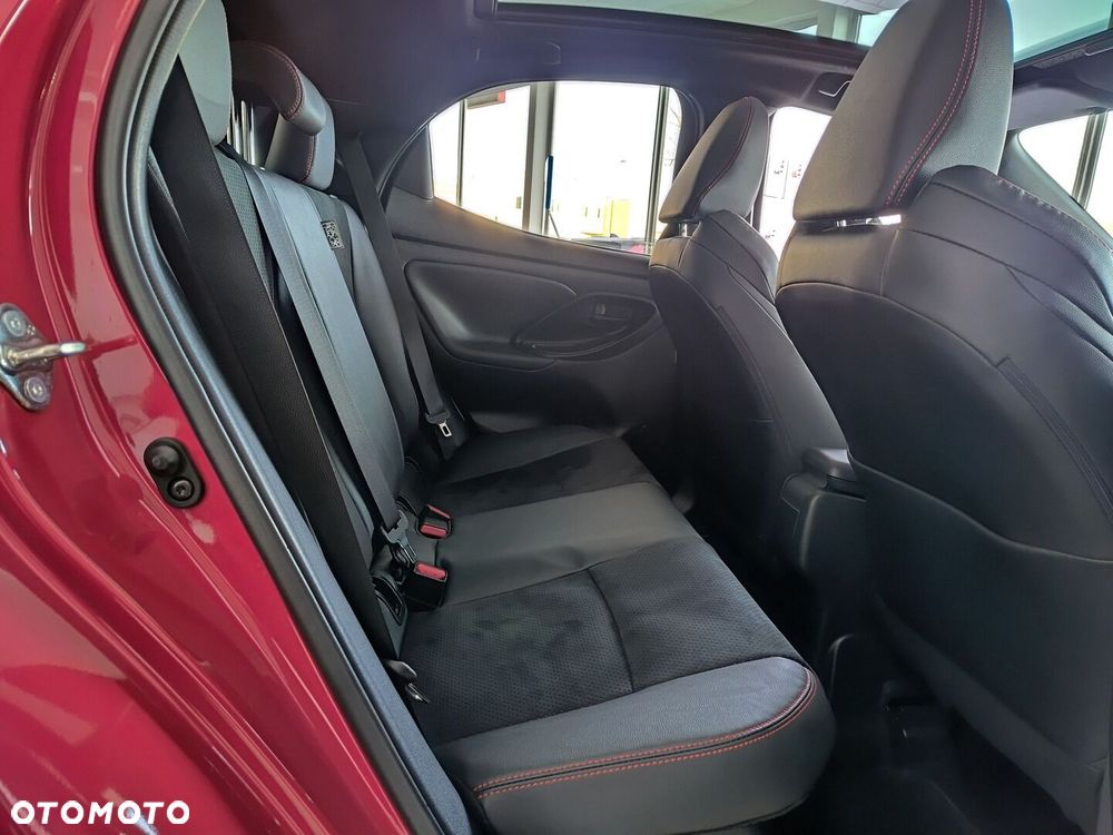Toyota Yaris - 7