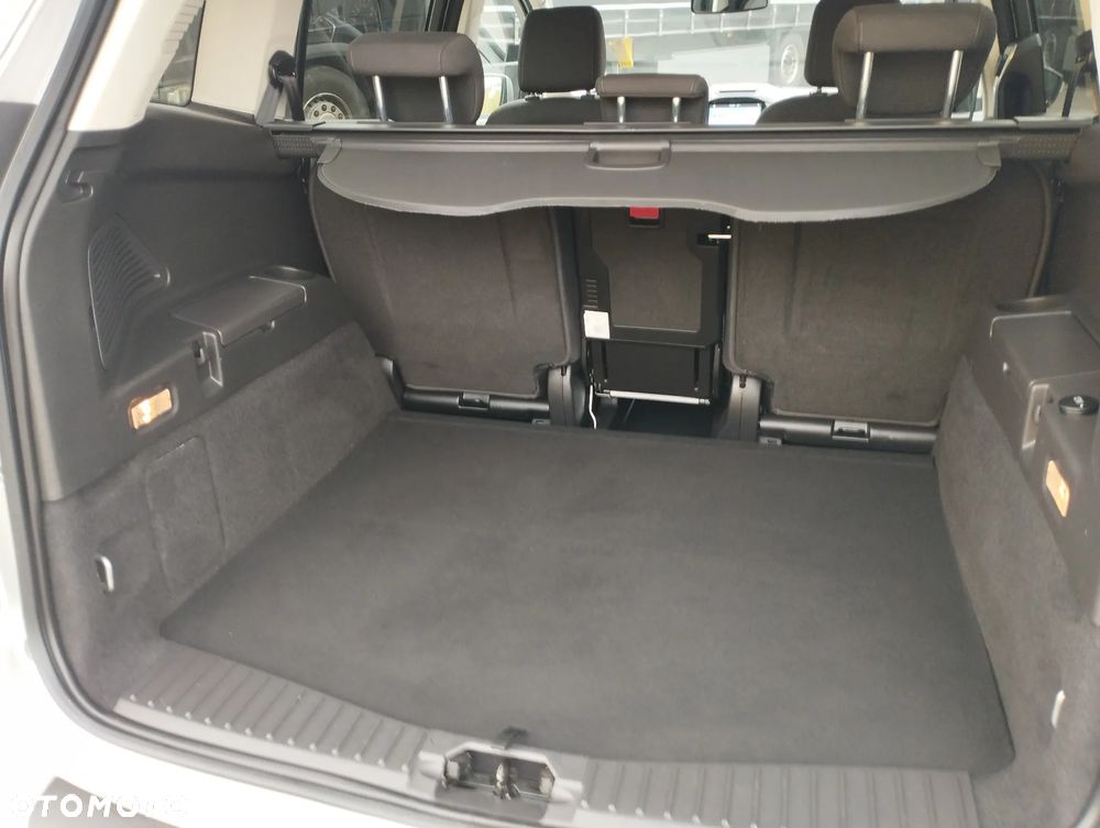 Ford Grand C-MAX - 30