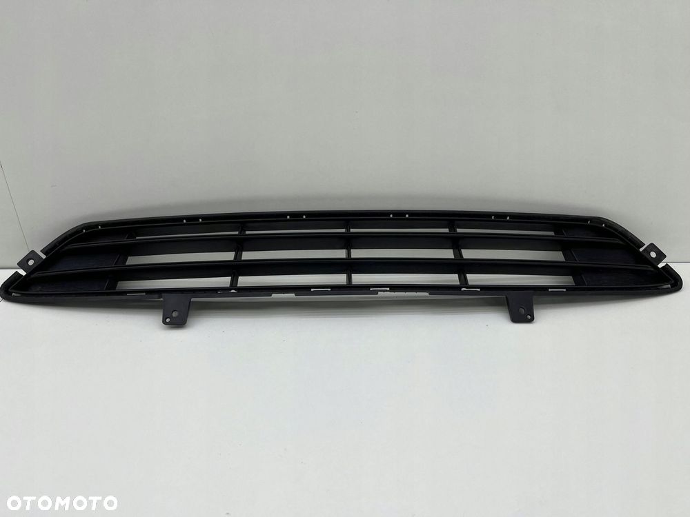 KIA OPTIMA IV KRATKA ZDERZAKA PRZÓD ŚRODKOWA 86561-D4500 - 1