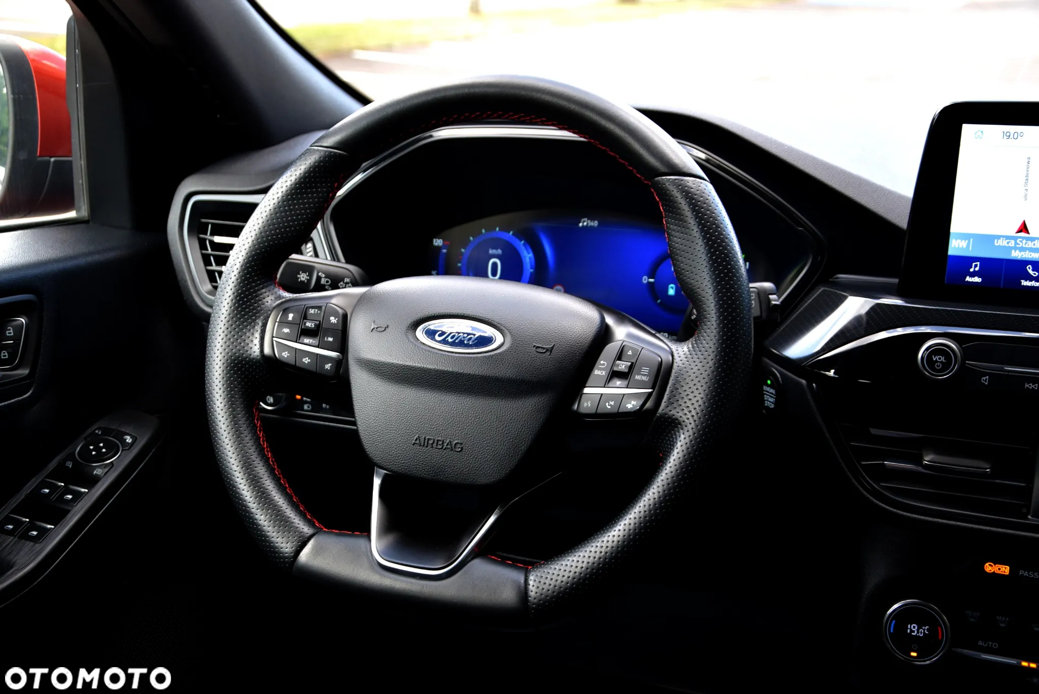 Ford Kuga 2.5P PHEV FWD ST-Line X - 19