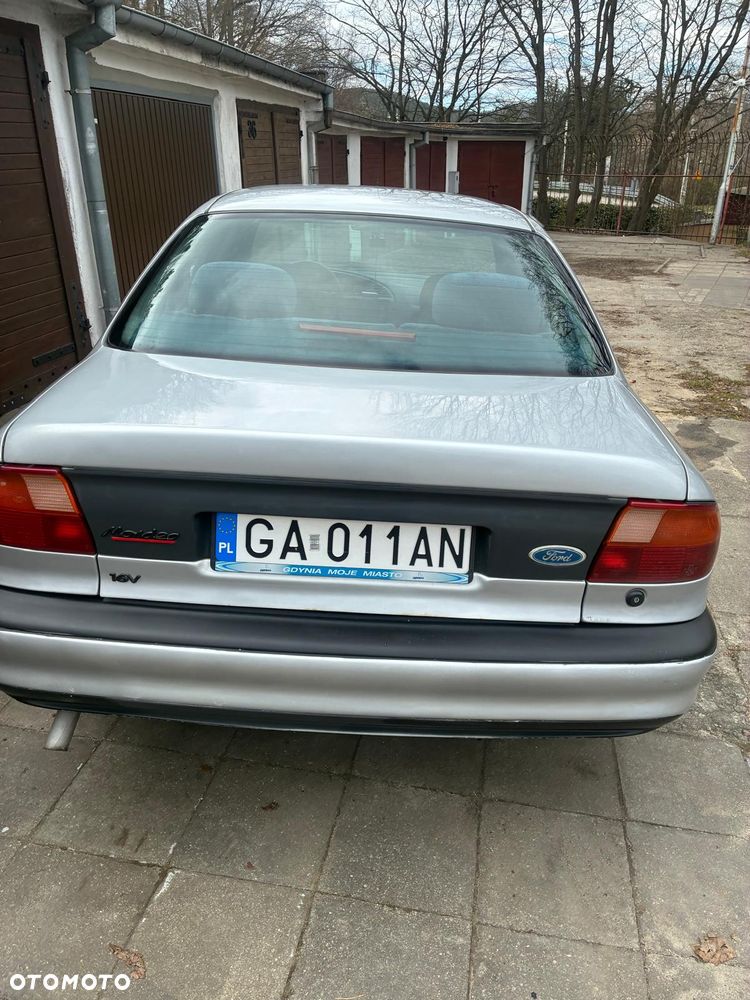 Ford Mondeo - 20