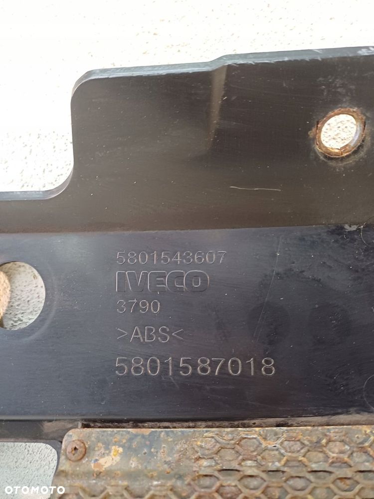 grill atrapa zderzaka przód iveco daily iv 4 14-19 - 14