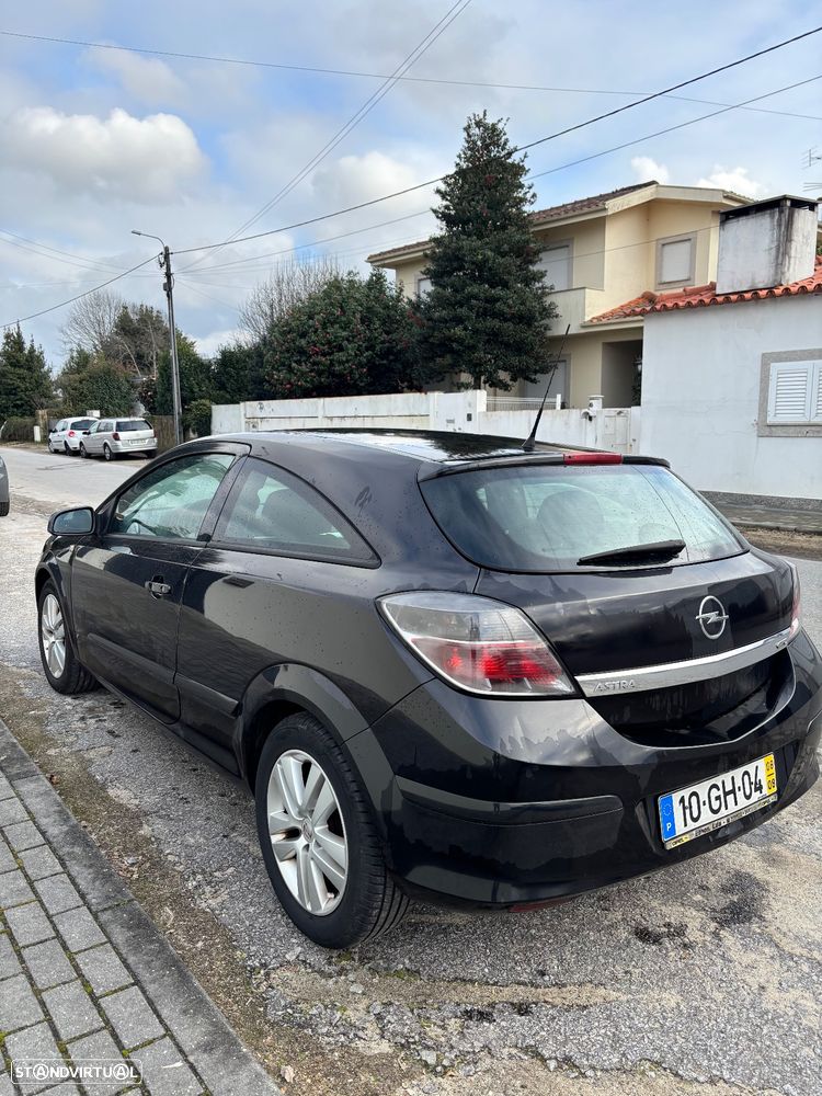 Opel Astra GTC 1.3 CDTI - 4