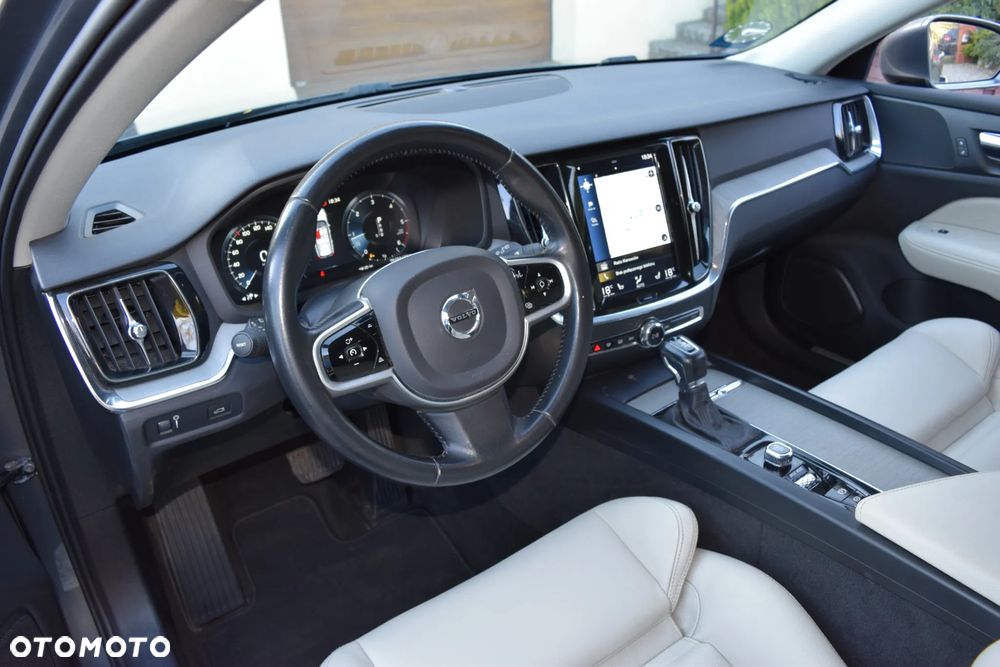 Volvo V60 D4 Drive-E Summum - 11