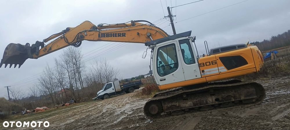 Liebherr R906C LC - 1