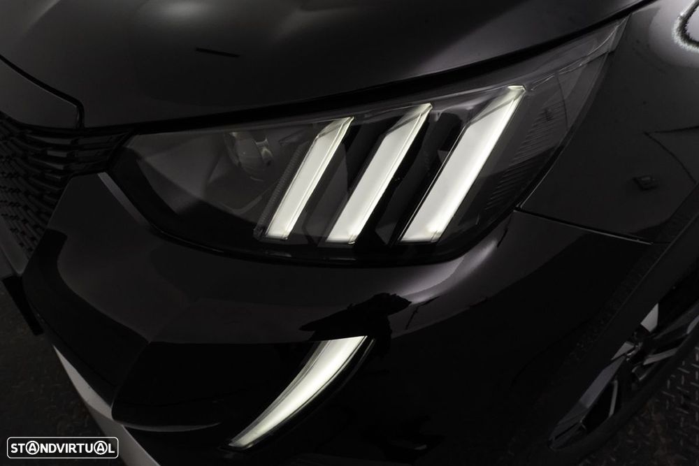 Peugeot e-2008 50 kWh GT - 6