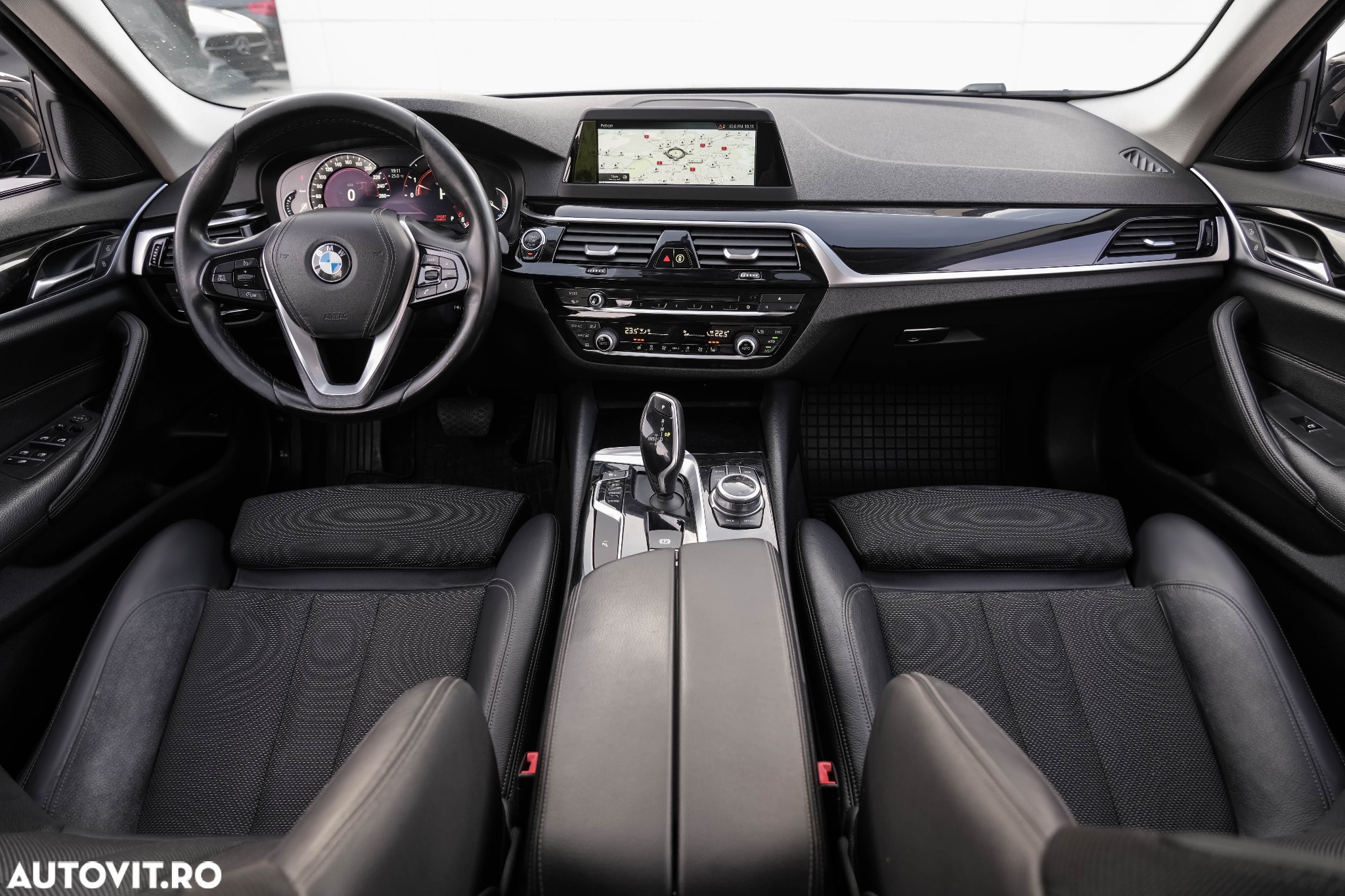 BMW Seria 5 520d Aut. Sport Line - 4