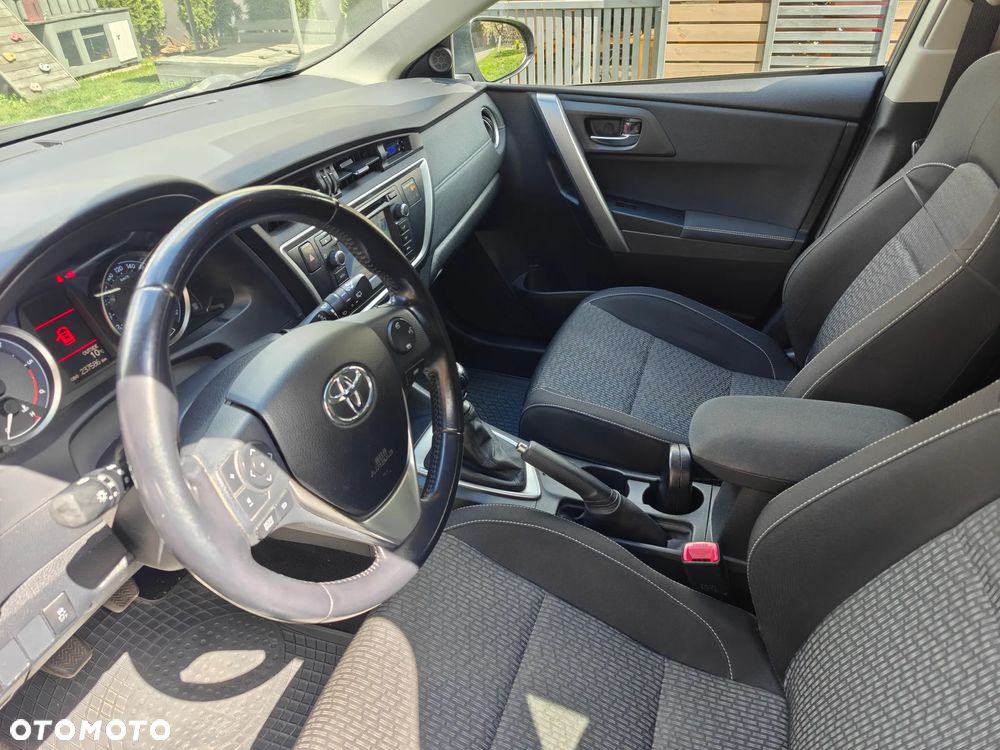 Toyota Auris 1.4 D-4D Premium Comfort - 16