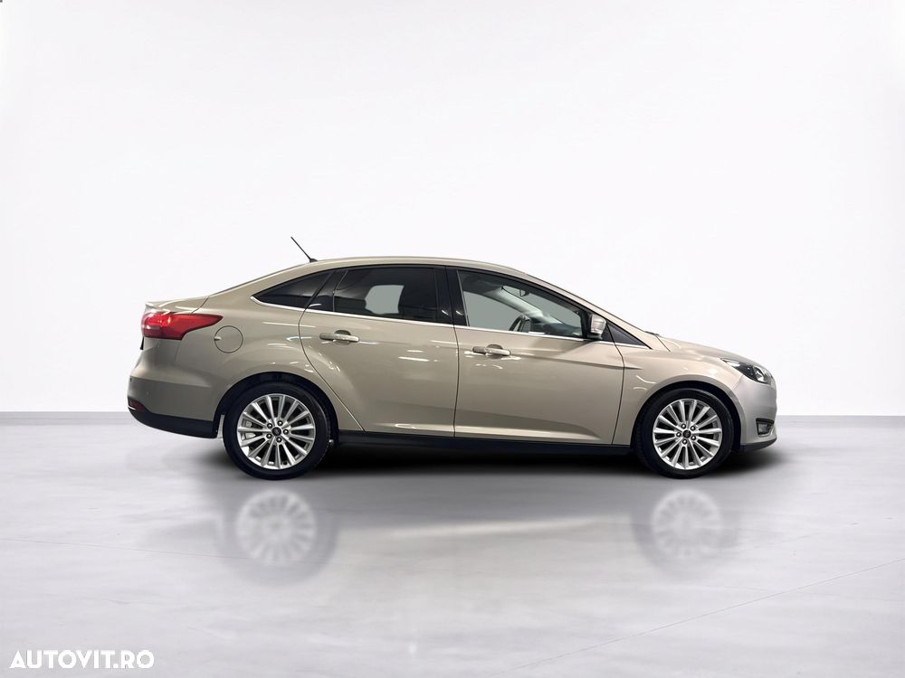 Ford Focus - 7