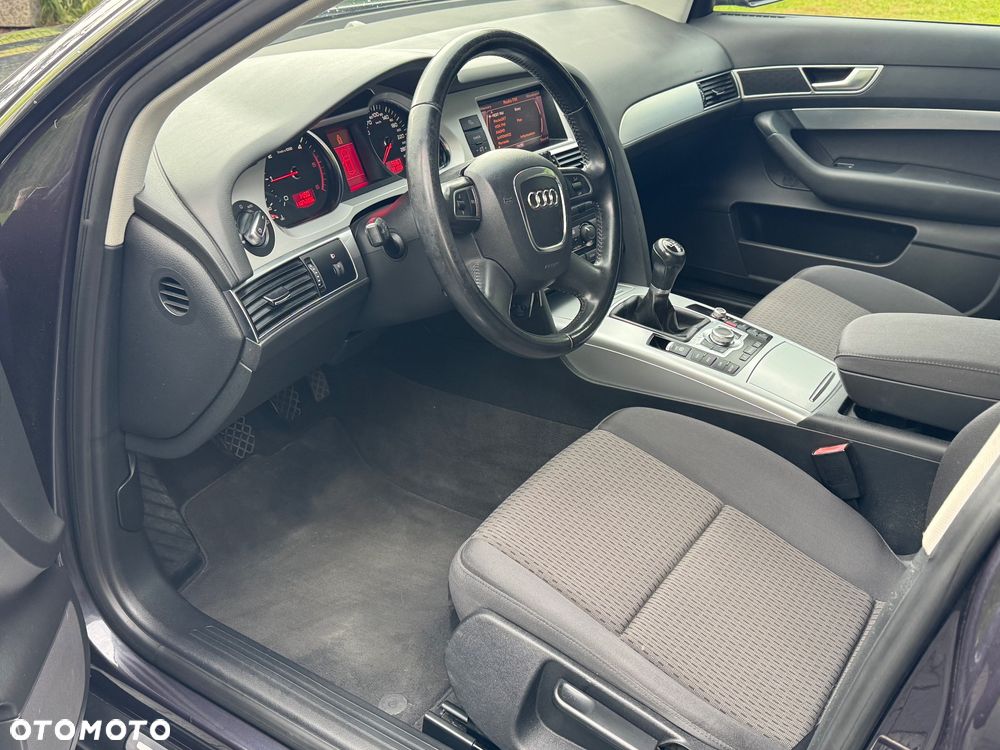 Audi A6 Avant - 11