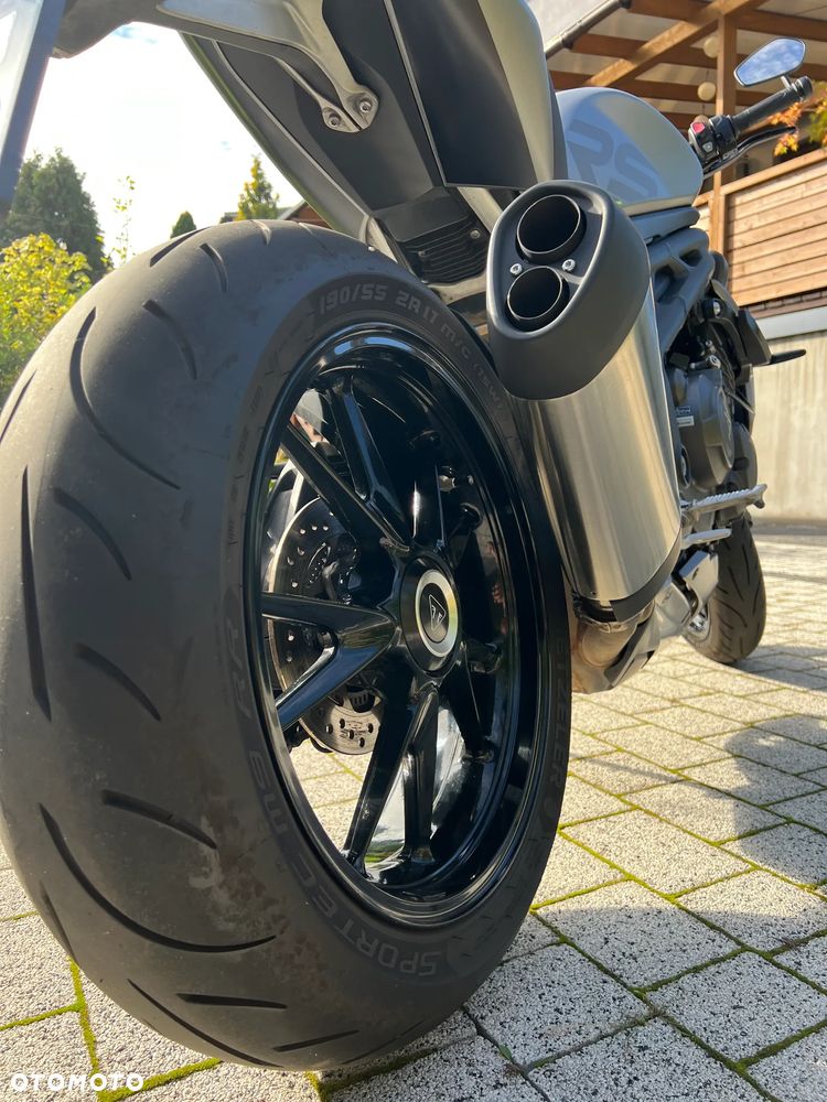 Triumph Speed Triple - 5