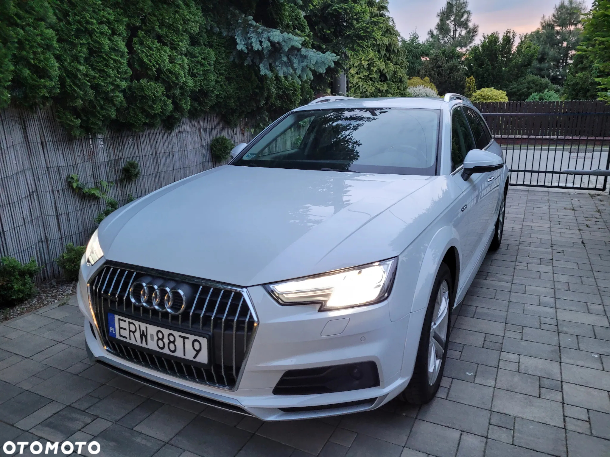 Audi A4 Allroad - 11