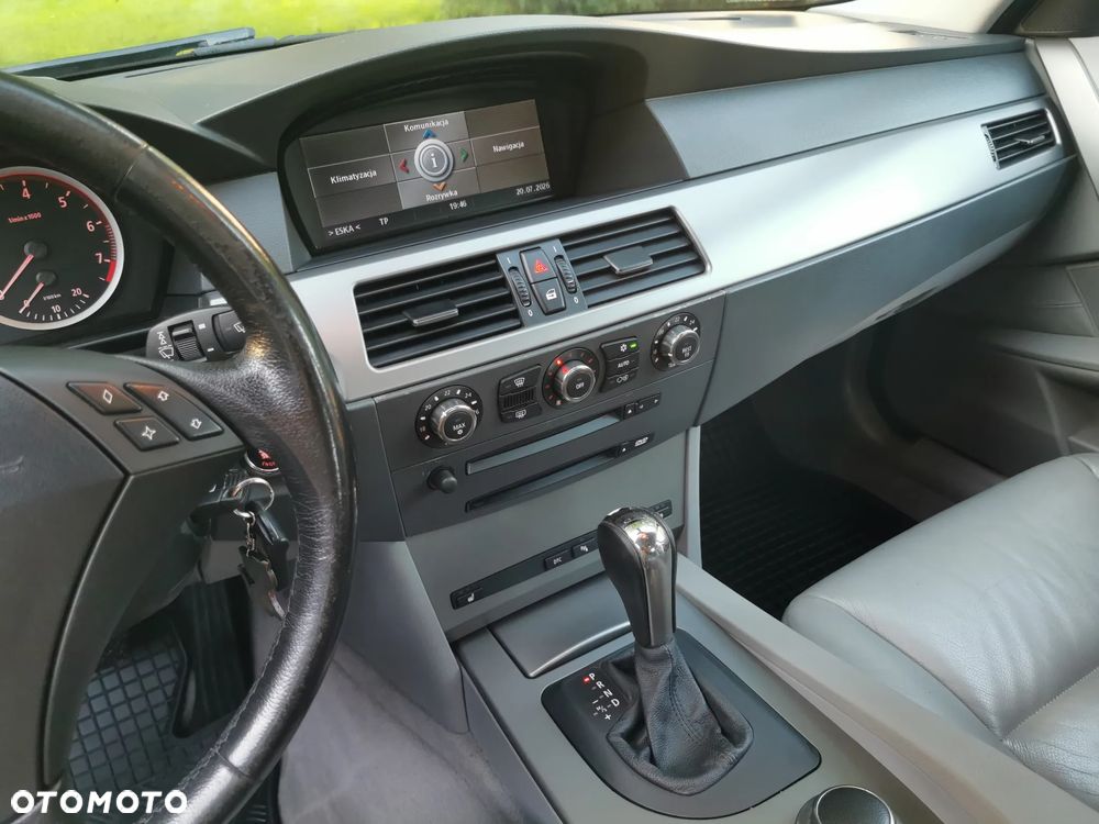 BMW Seria 5 - 10