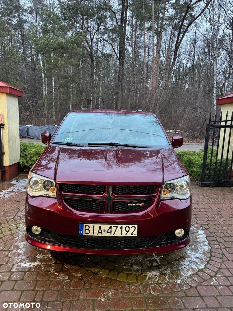 Dodge Grand Caravan - 3
