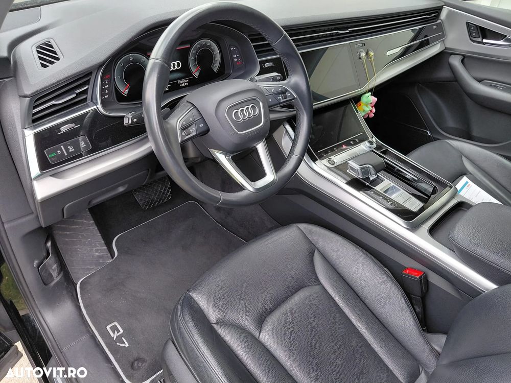 Audi Q7 3.0 50 TDI quattro Tiptronic MHEV Basic - 13