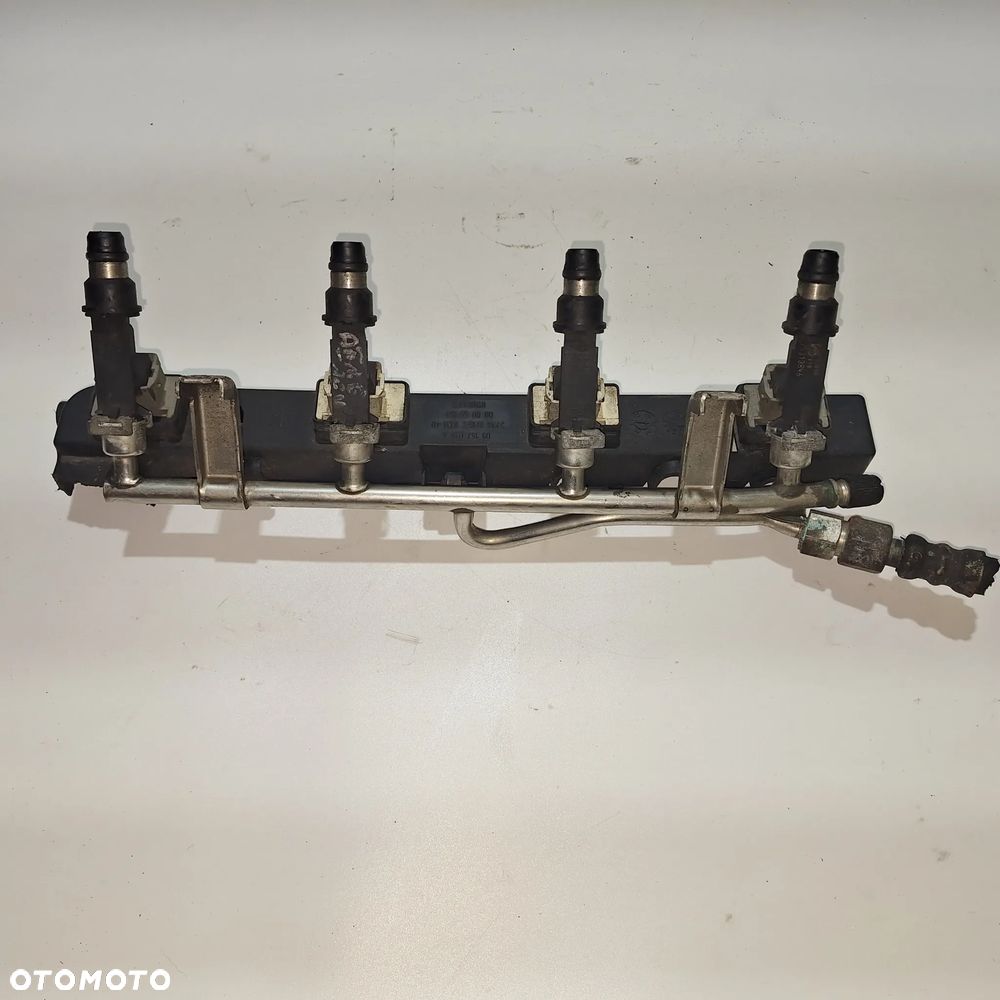 LISTWA WTRYSKOWA OPEL 09152039A 000055194 25313846 - 3