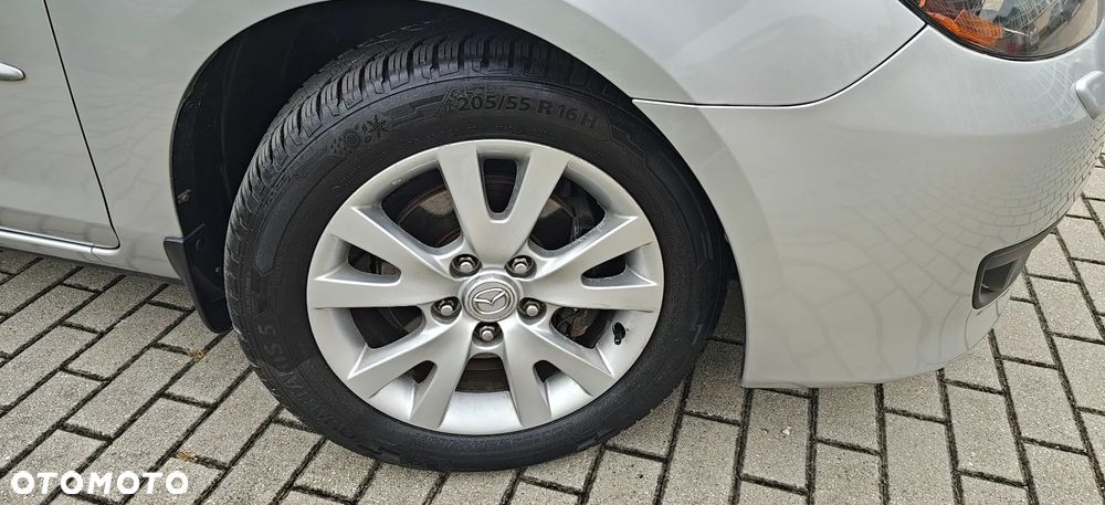 Mazda 3 1.6 Active + - 10